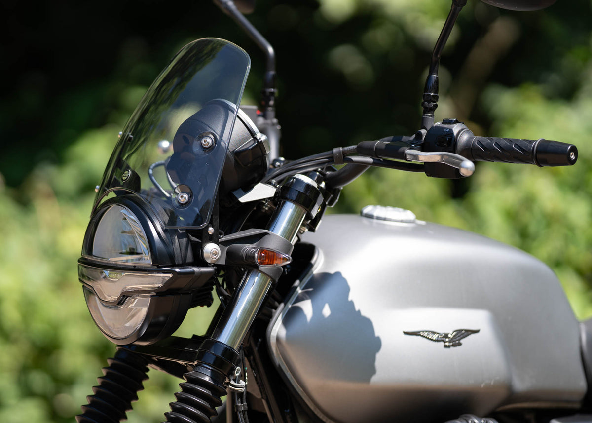 Moto Guzzi V7 850